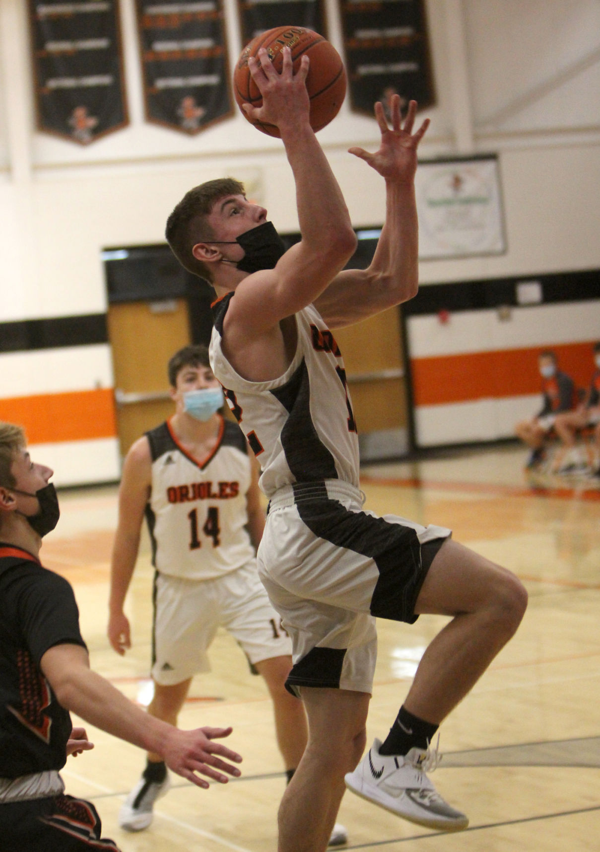 Elk Mound at Stanley-Boyd boys basketball 12-29-20